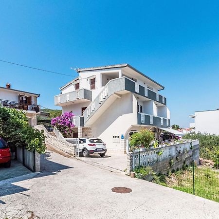 Apartment Miljus By Interhome トロギール エクステリア 写真